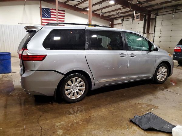 2016 TOYOTA SIENNA — PSRA