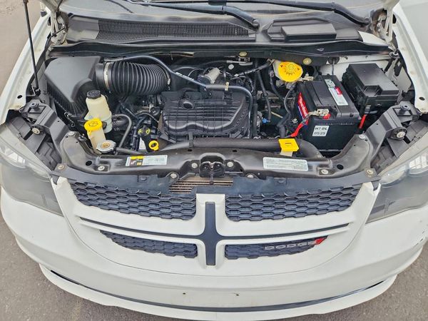 2018 DODGE GRAND CARAVAN GT (US), GT FWD (Can) — Engine bay