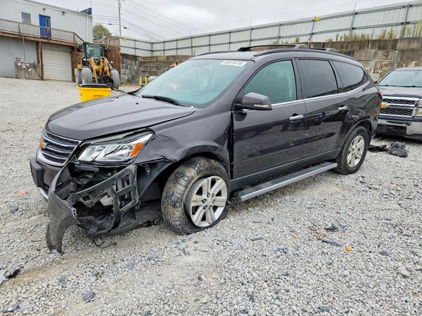 2014 CHEVROLET TRAVERSE 1LT — Front 3/4