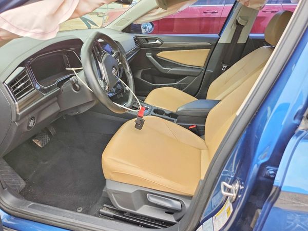 2019 VOLKSWAGEN JETTA SEL — DENT