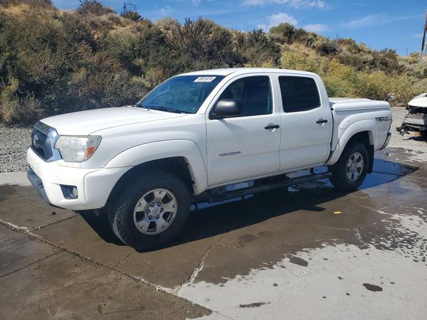 2015 TOYOTA TACOMA — DSFA — Front 3/4