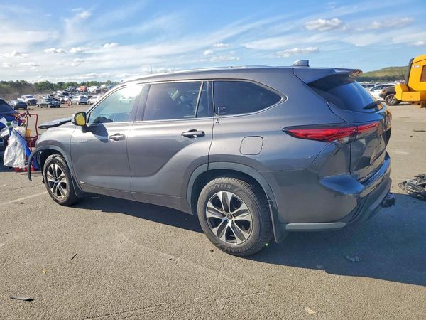 2021 TOYOTA HIGHLANDER XLE — DSRA