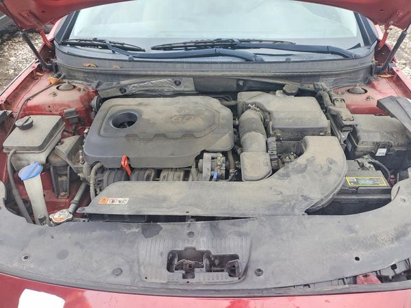 2017 HYUNDAI SONATA — Engine bay