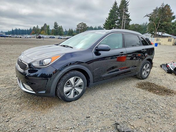 2019 KIA NIRO FE (HEV), LX (HEV) — Front 3/4