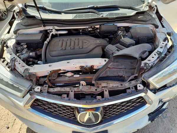 2020 ACURA MDX TECH 7P — Engine bay