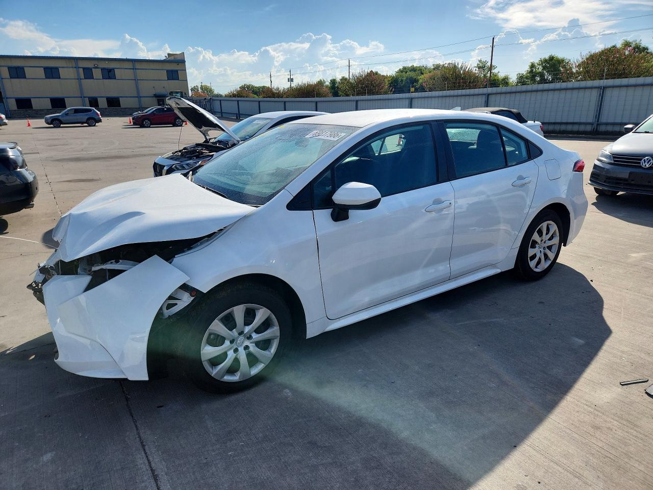 2026 TOYOTA COROLLA LE — Front 3/4