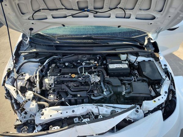 2026 TOYOTA COROLLA LE — Engine bay