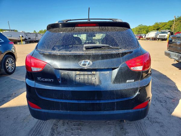 2015 HYUNDAI TUCSON GLS (Middle) — DIRR