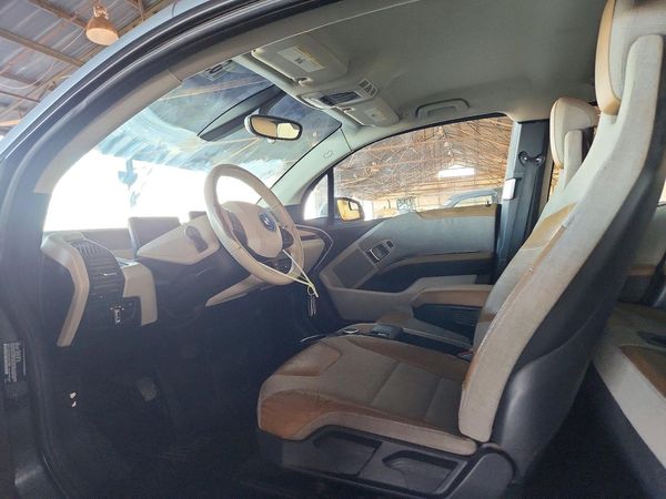 2014 BMW I3 — DENT