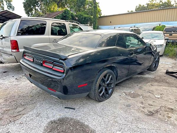 2019 DODGE CHALLENGER SXT