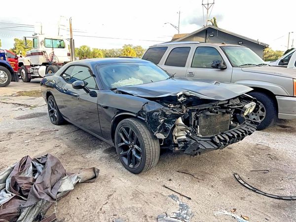 2019 DODGE CHALLENGER SXT