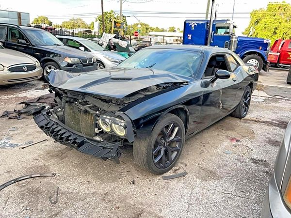 2019 DODGE CHALLENGER SXT