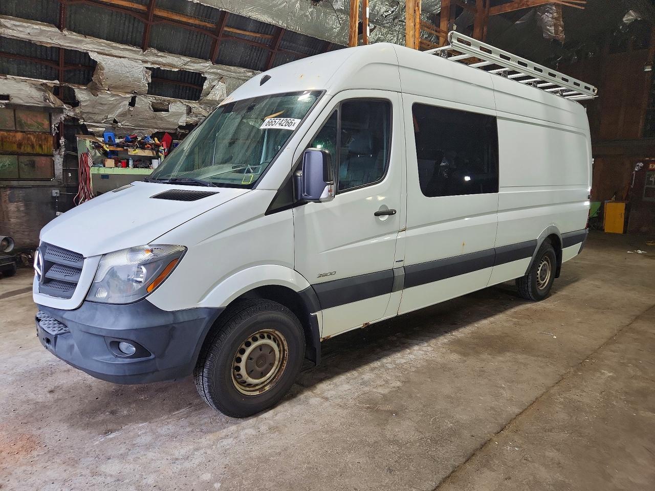 2016 MERCEDES-BENZ SPRINTER — Front 3/4