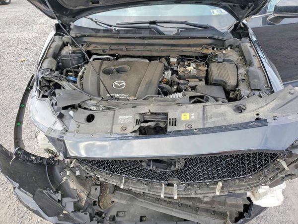2019 MAZDA CX-5 Touring — Engine bay