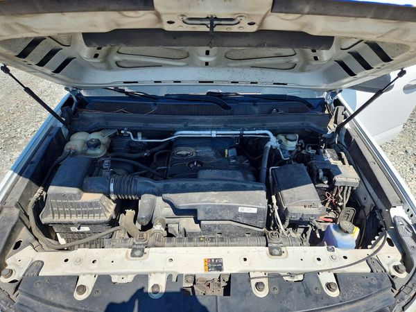 2017 CHEVROLET COLORADO Work Truck — Engine bay