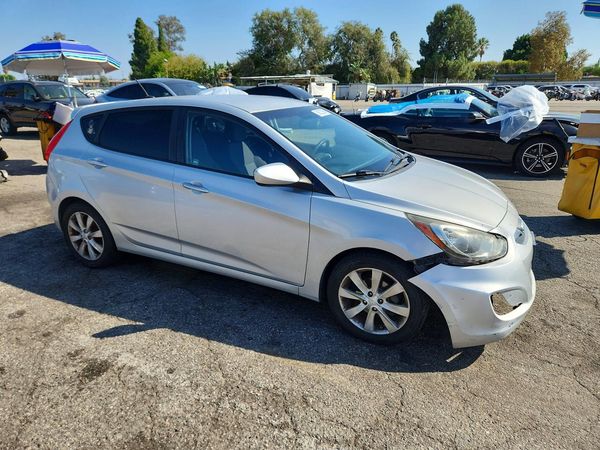 2012 HYUNDAI ACCENT — Passenger 3/4