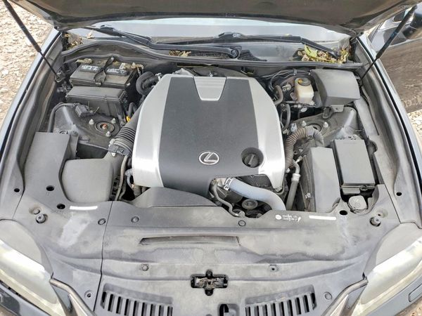 2015 LEXUS GS — Engine bay