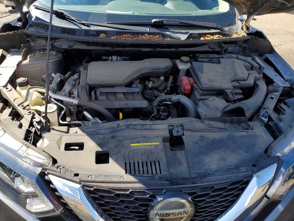 2021 NISSAN ROGUE SPORT SV — Engine bay