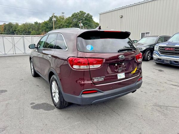 2017 KIA SORENTO L, LX