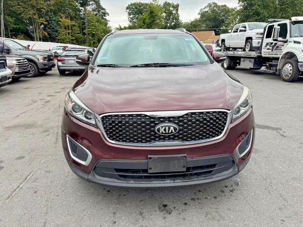 2017 KIA SORENTO L, LX