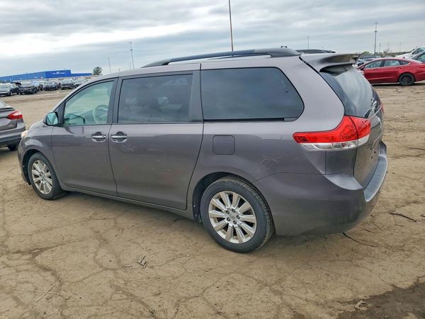 2014 TOYOTA SIENNA — DSRA