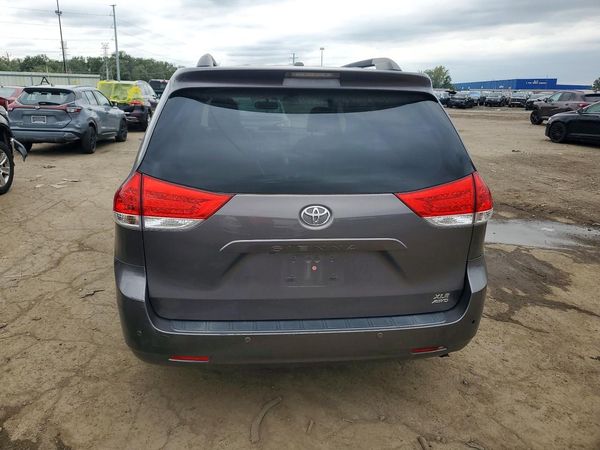 2014 TOYOTA SIENNA — DIRR