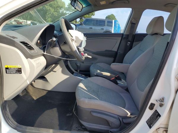 2016 HYUNDAI ACCENT GS / GLS — DENT