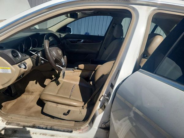 2013 MERCEDES-BENZ C C250 — DENT