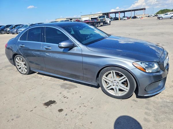 2017 MERCEDES-BENZ C C300 — Passenger 3/4