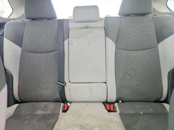 2019 TOYOTA RAV4 XLE / XLE Premium 4WD — SUVN