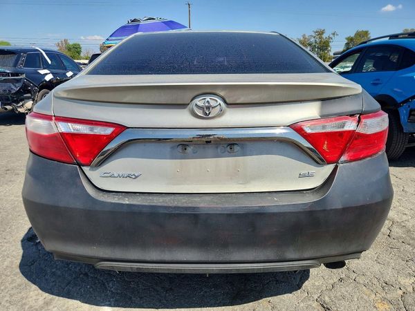 2015 TOYOTA CAMRY — DIRR