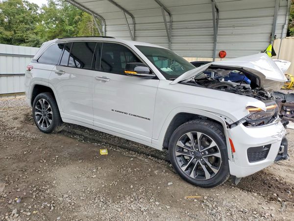 2023 JEEP CHEROKEE Overland — Passenger 3/4