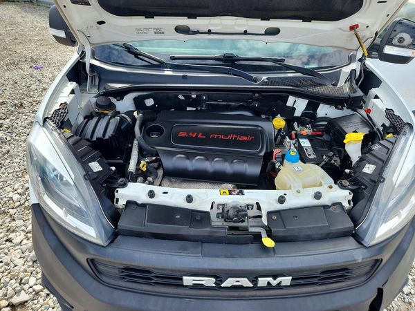 2019 RAM PROMASTER CITY ST — Engine bay