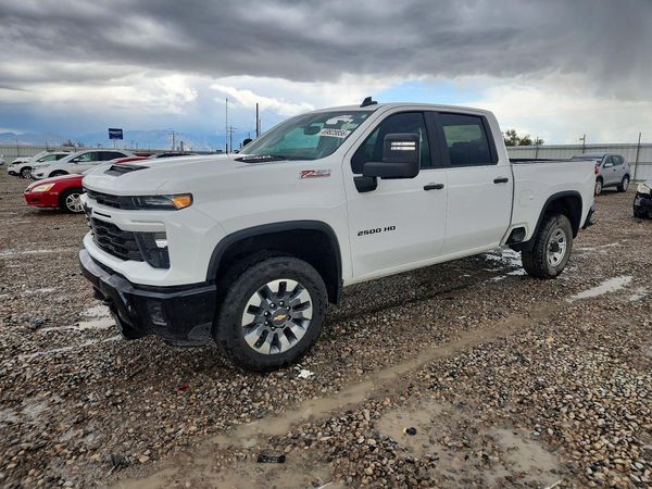 2024 CHEVROLET SILVERADO Custom — Front 3/4