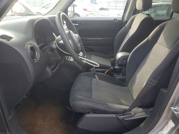 2016 JEEP PATRIOT — DENT