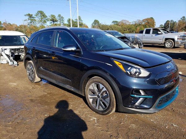 2022 KIA NIRO EV — Passenger 3/4