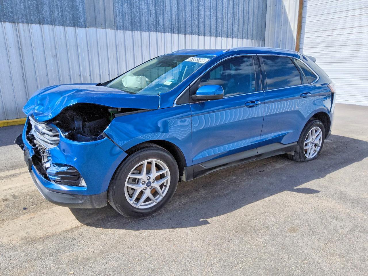2021 FORD EDGE — Front 3/4
