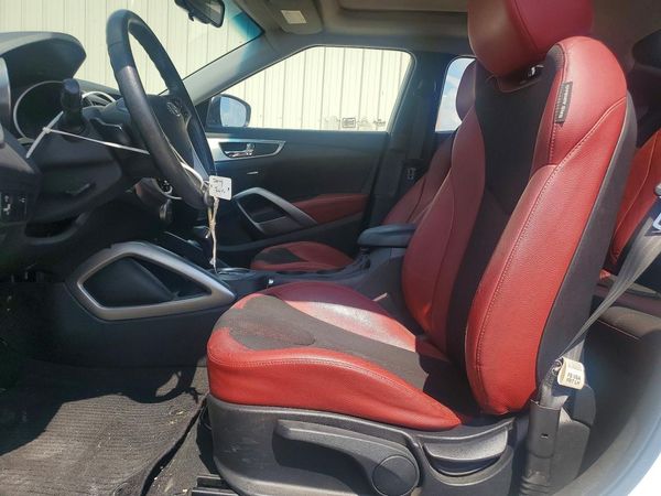 2012 HYUNDAI VELOSTER GLS(Middle grade) — DENT