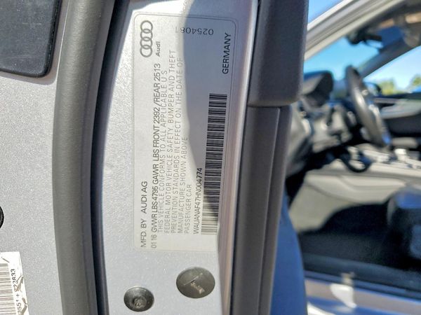 2017 AUDI A4 quattro Premium — VINS