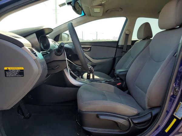 2013 HYUNDAI ELANTRA — DENT