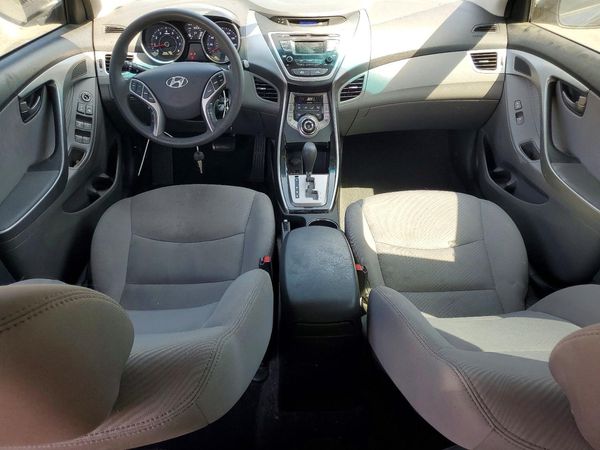 2013 HYUNDAI ELANTRA — CKPT