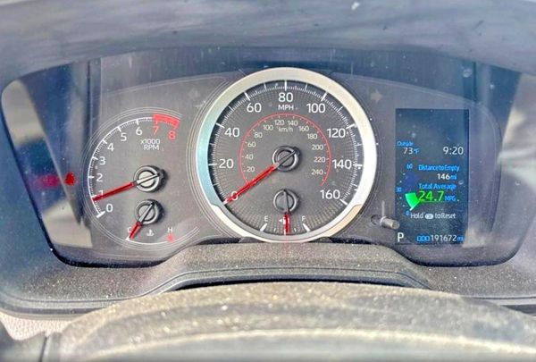 2022 TOYOTA COROLLA CROSS LE