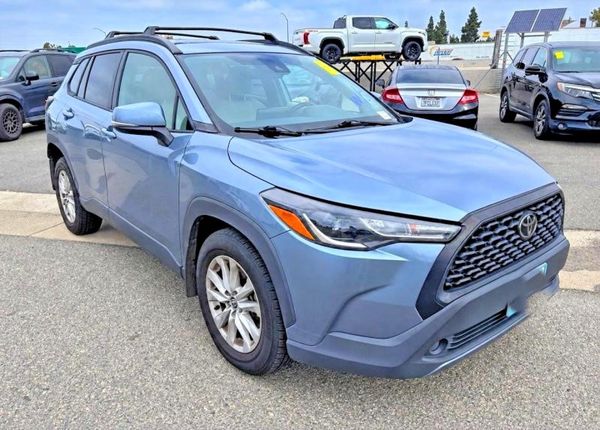 2022 TOYOTA COROLLA CROSS LE
