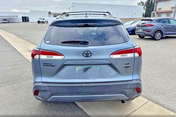 2022 TOYOTA COROLLA CROSS LE