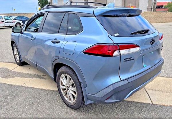 2022 TOYOTA COROLLA CROSS LE