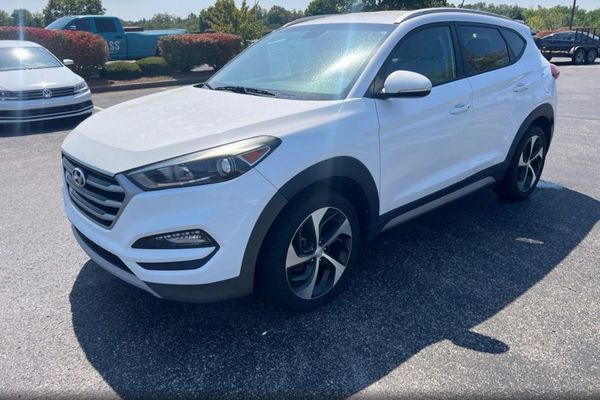 2017 HYUNDAI TUCSON