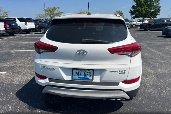 2017 HYUNDAI TUCSON