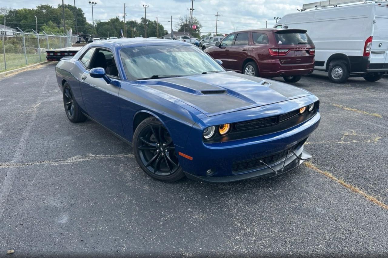2017 DODGE CHALLENGER SXT