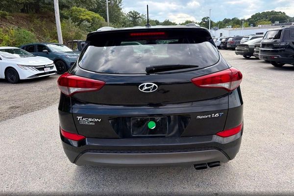2016 HYUNDAI TUCSON