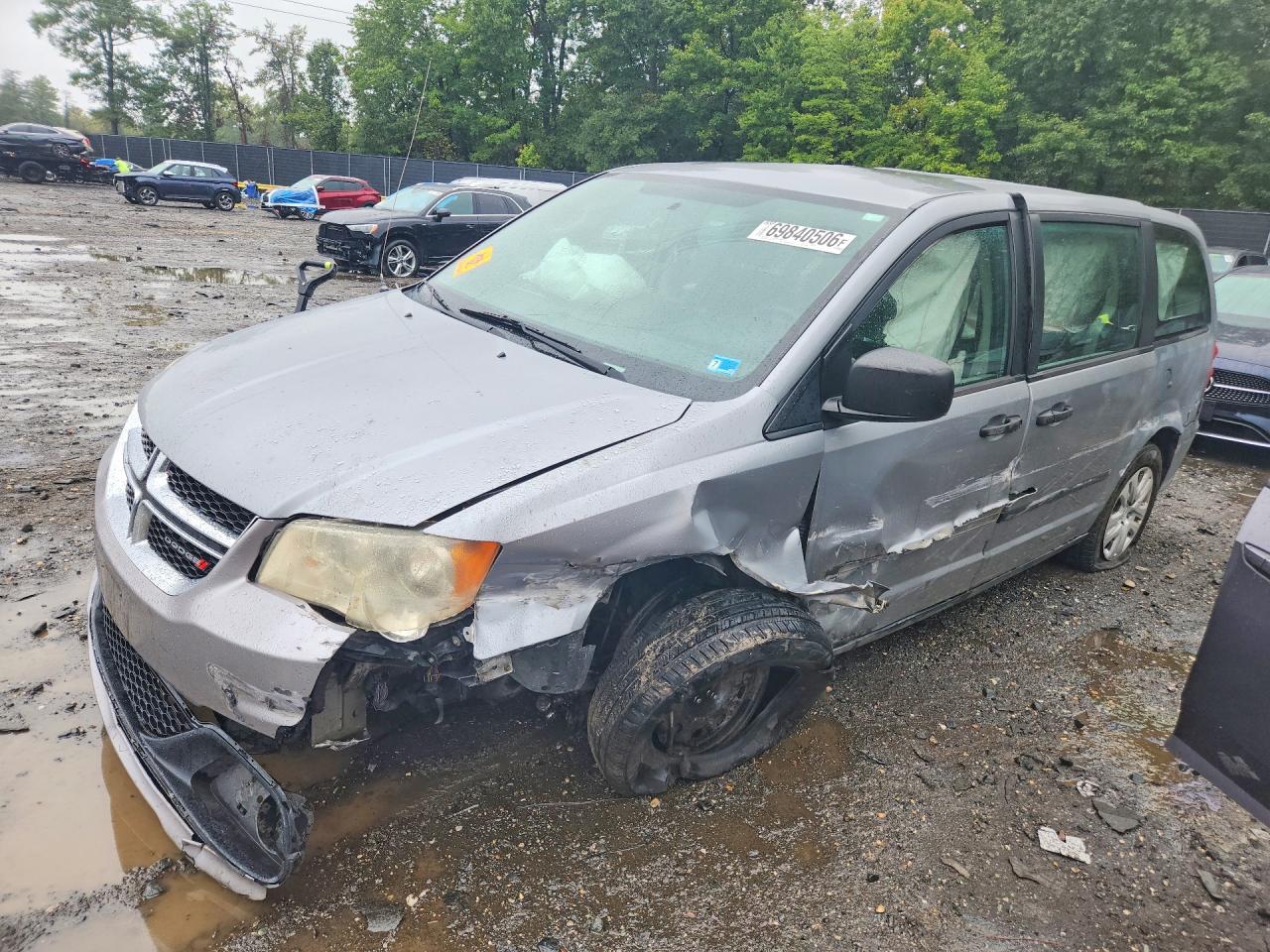 2014 DODGE CARAVAN SE — Front 3/4